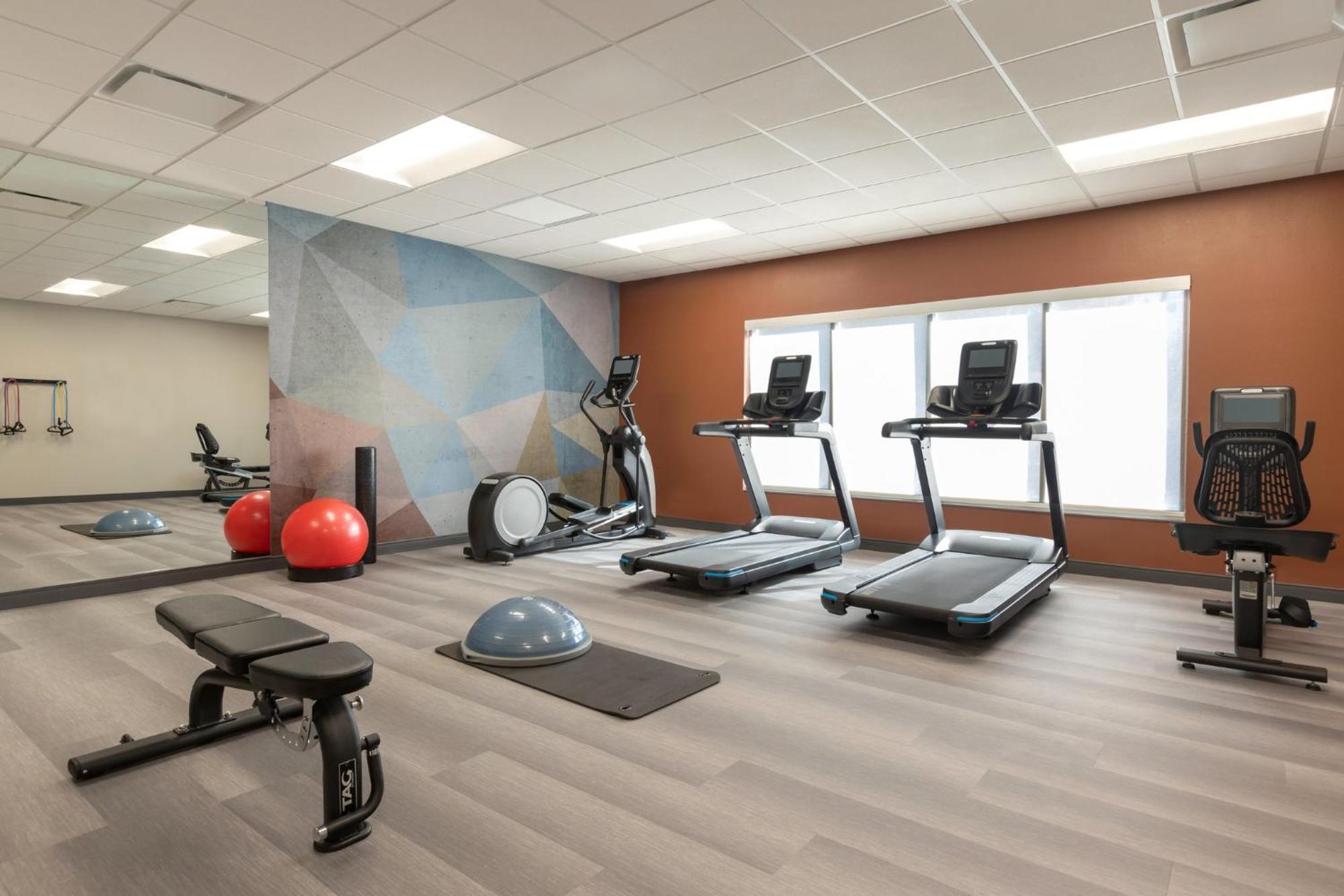 Candlewood Suites Miami Lakes By Ihg Экстерьер фото