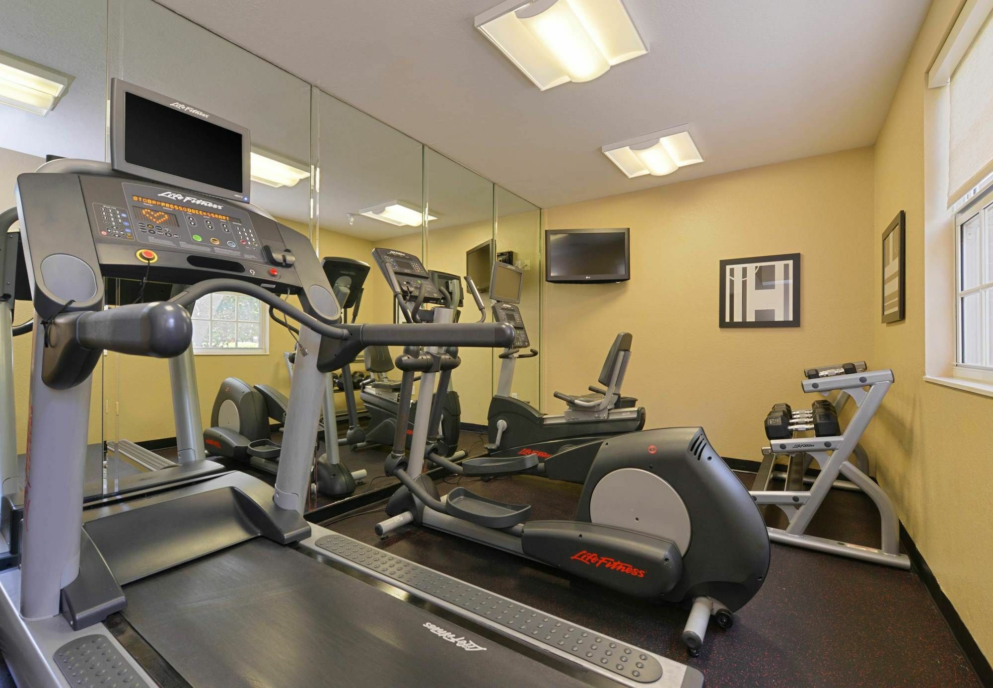 Candlewood Suites Miami Lakes By Ihg Экстерьер фото